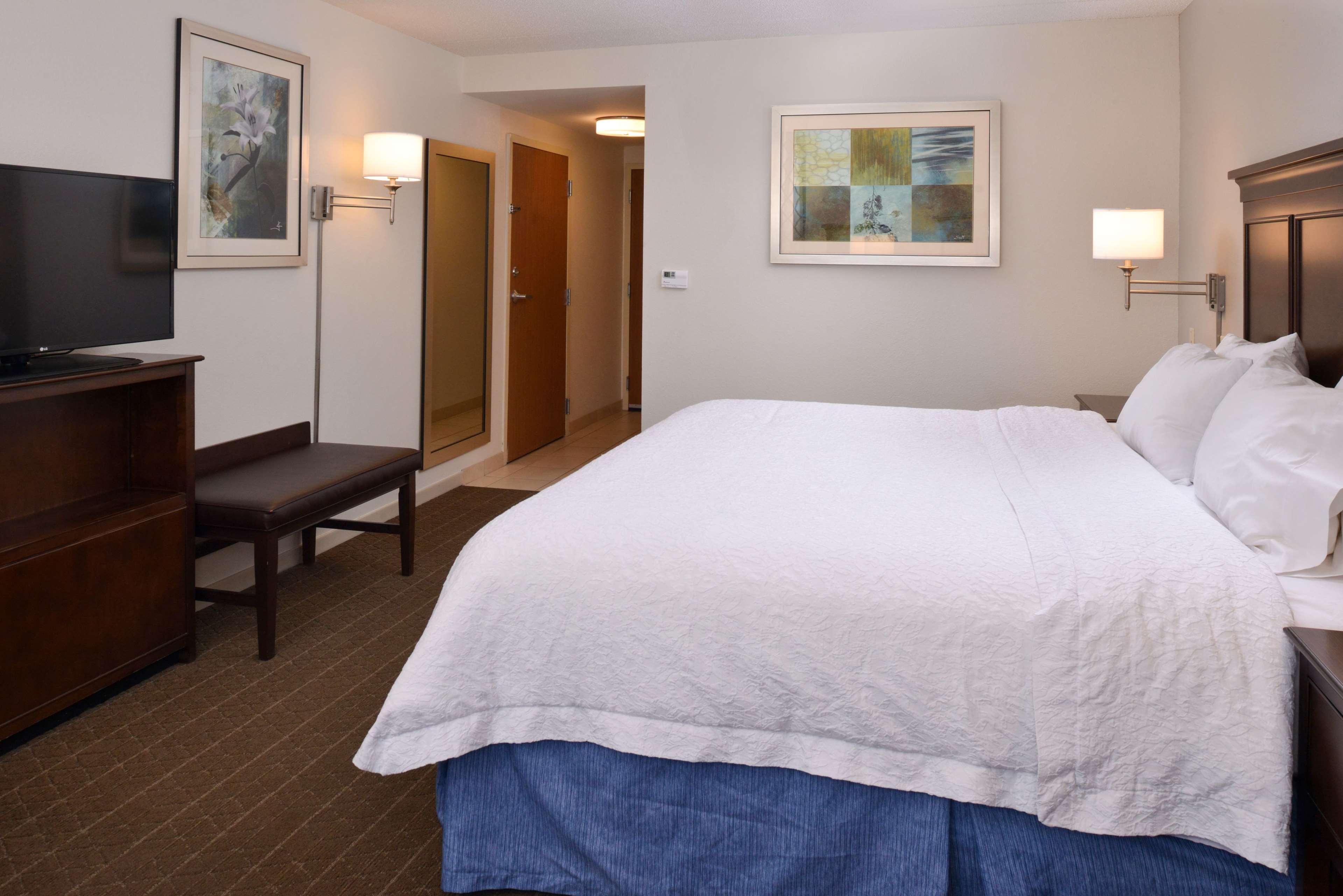 Hampton Inn & Suites Pueblo-Southgate Buitenkant foto