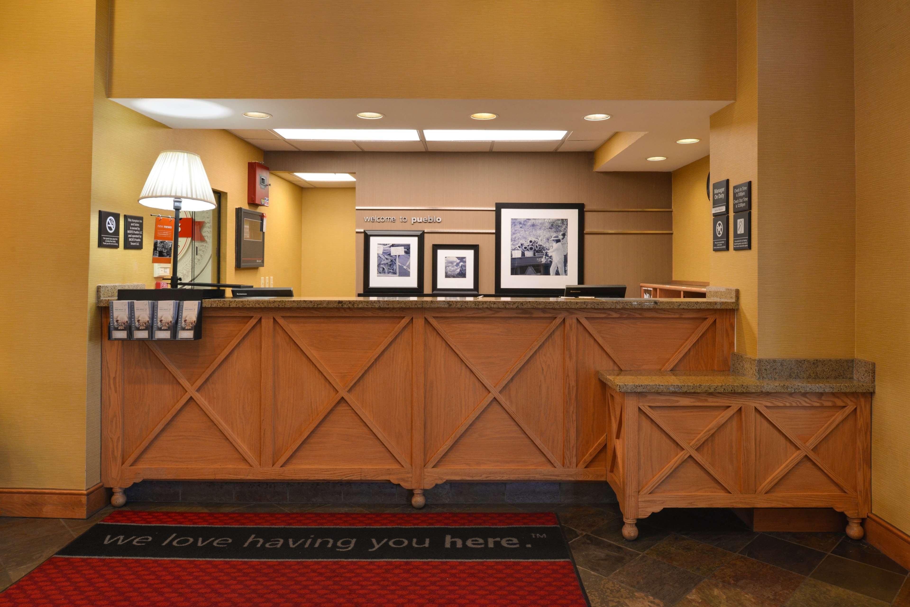 Hampton Inn & Suites Pueblo-Southgate Buitenkant foto