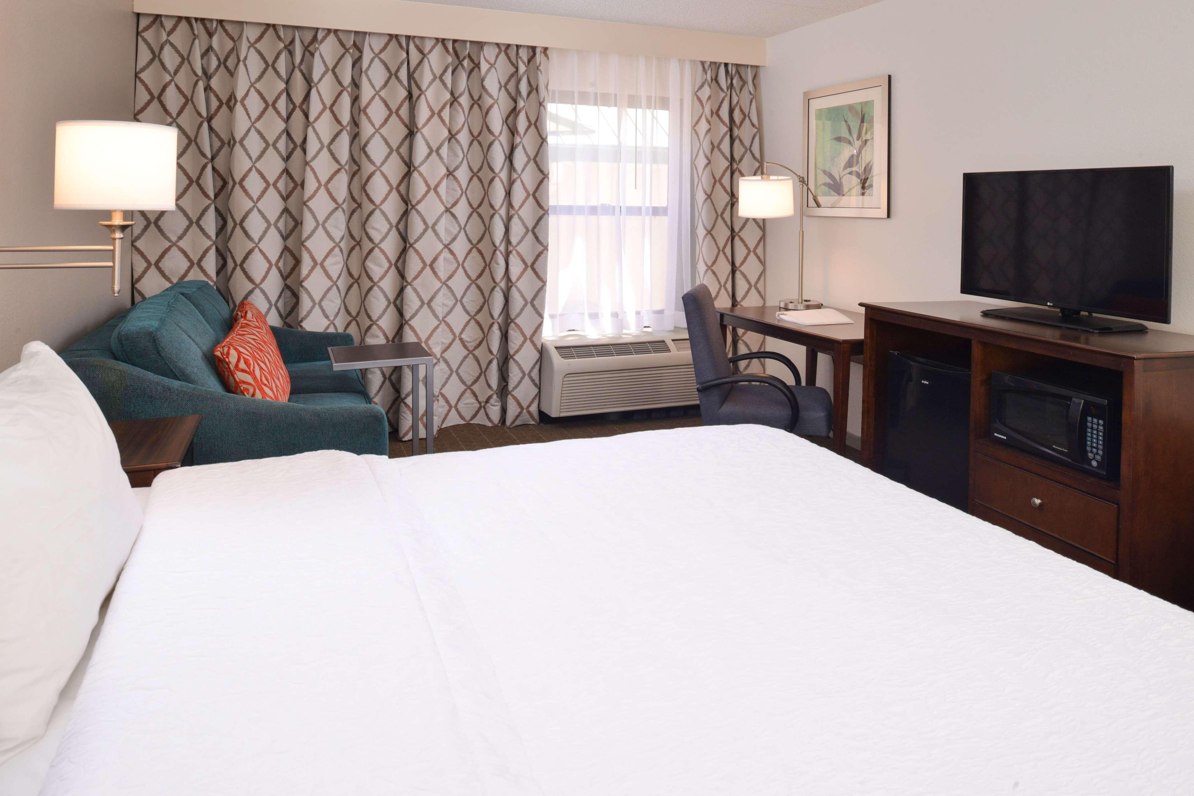 Hampton Inn & Suites Pueblo-Southgate Buitenkant foto
