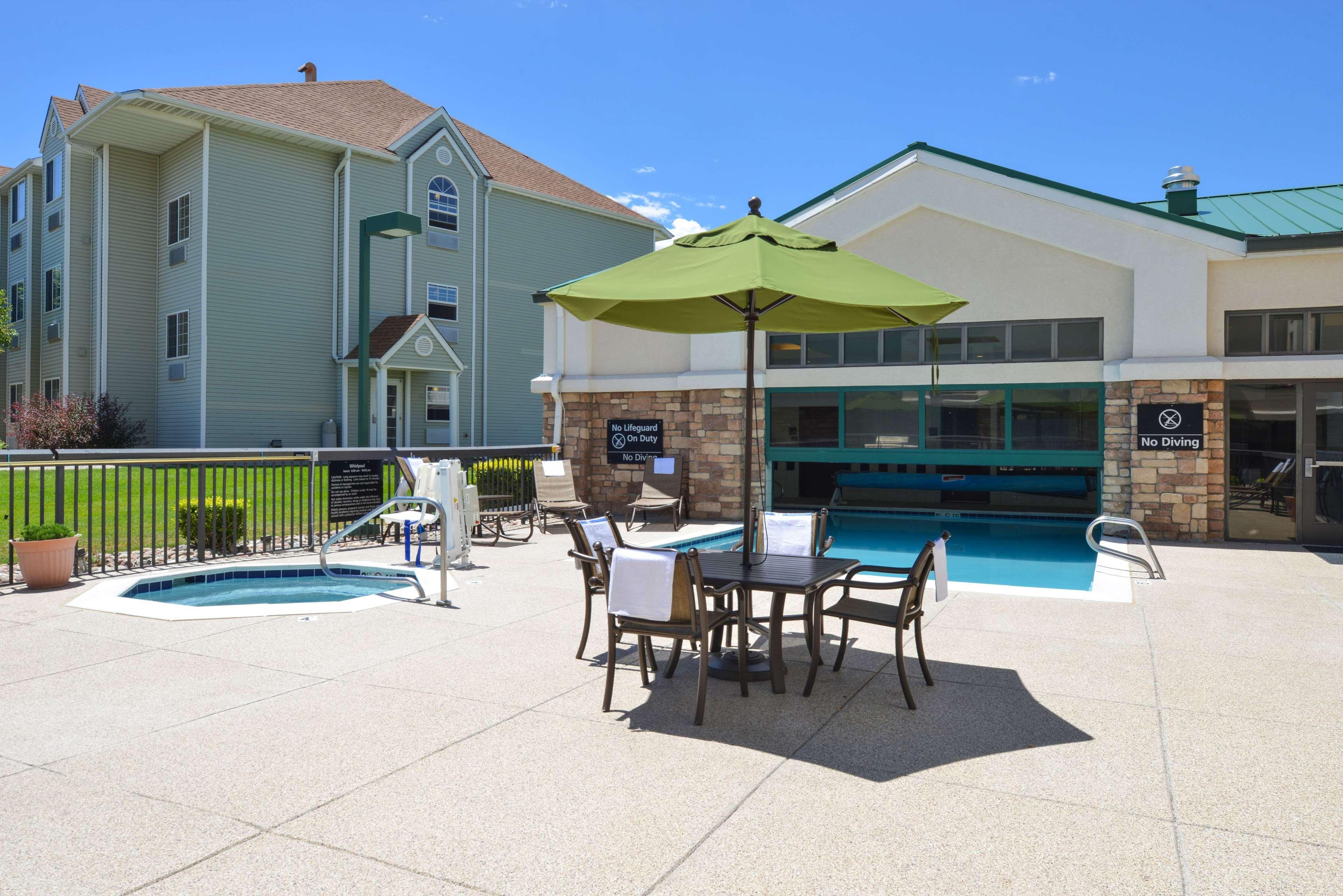Hampton Inn & Suites Pueblo-Southgate Buitenkant foto