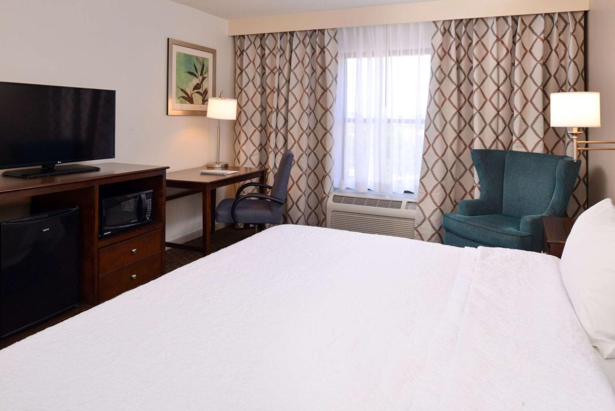 Hampton Inn & Suites Pueblo-Southgate Buitenkant foto