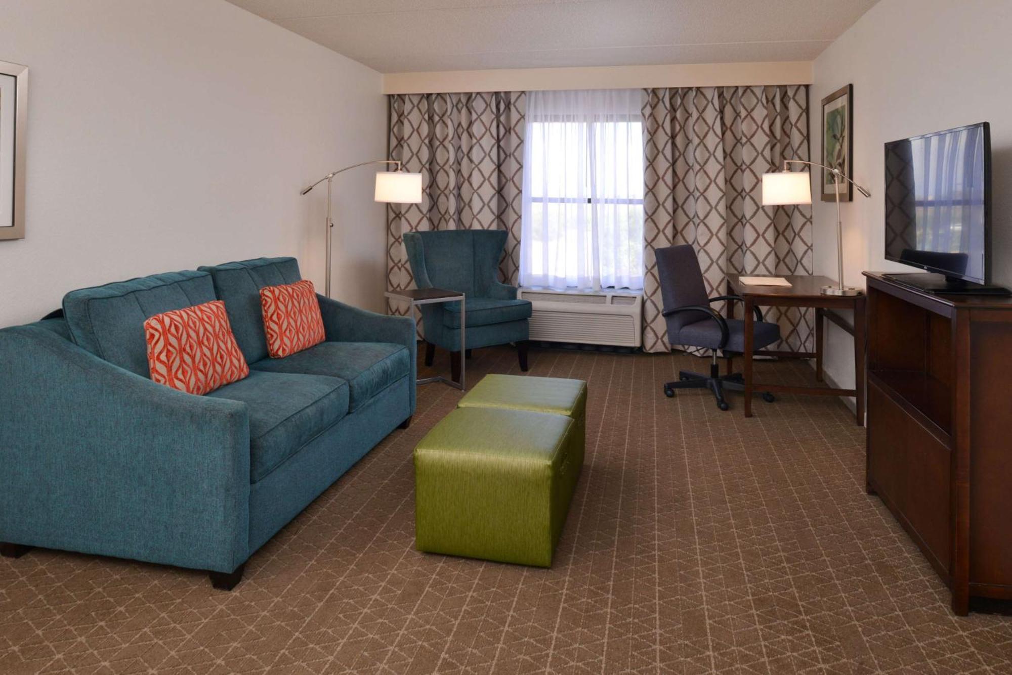 Hampton Inn & Suites Pueblo-Southgate Buitenkant foto