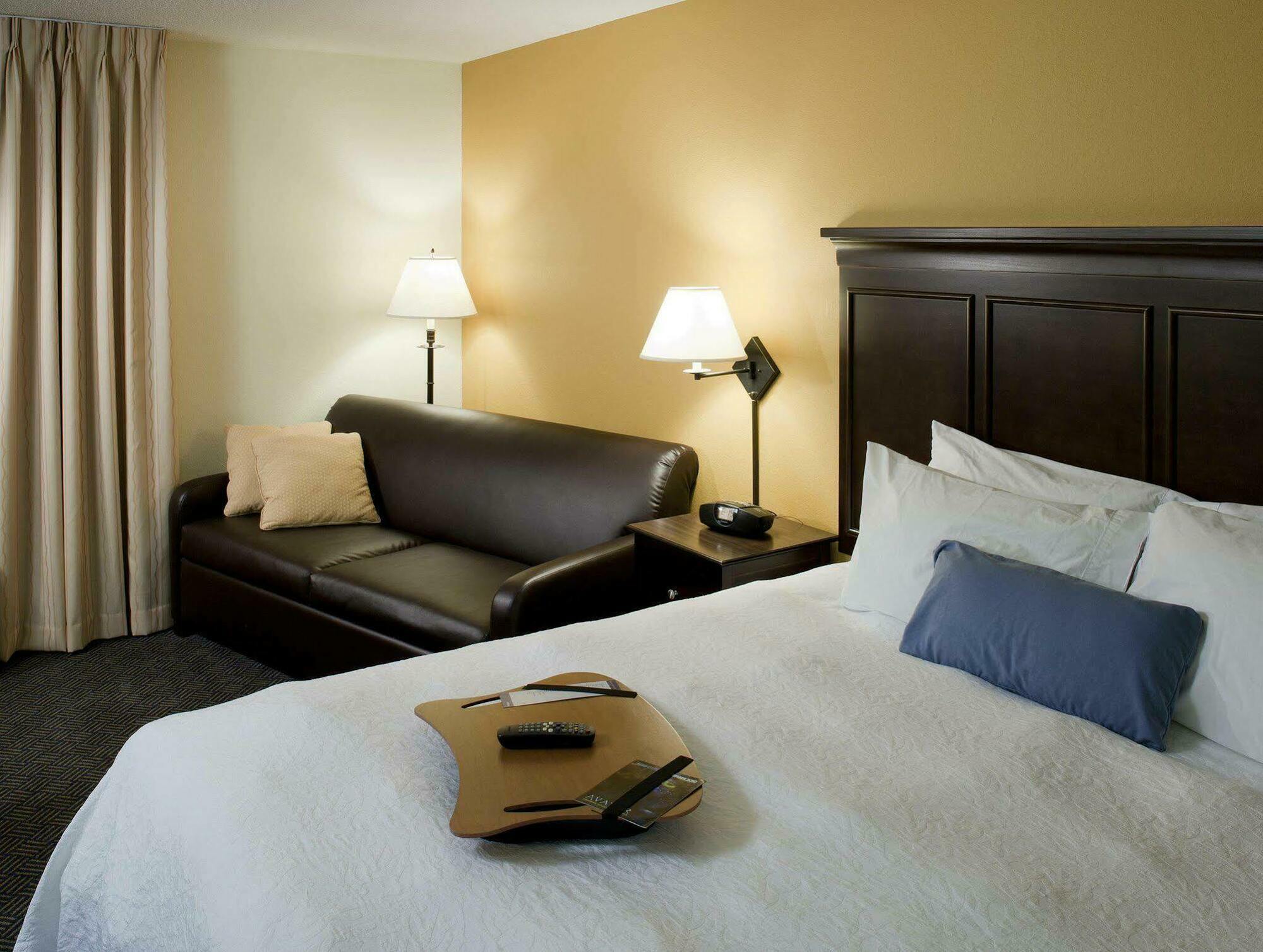Hampton Inn & Suites Pueblo-Southgate Kamer foto